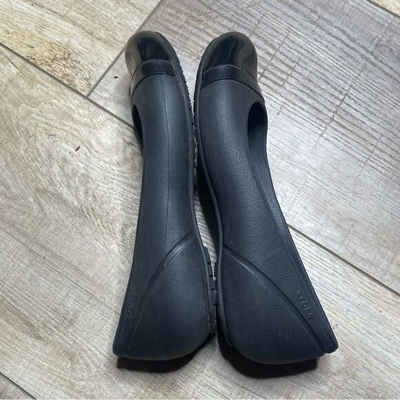 Crocs Flats Womens Size 8 Black Patent Shiny Cap Toe Ballet Slip On Shoes 12300 - Picture 6 of 8